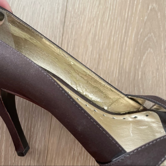 BCBG Womens 7 Heels Brown Satin Peep Toe Formal Dressy Crystal Amber Gold - Picture 9 of 14